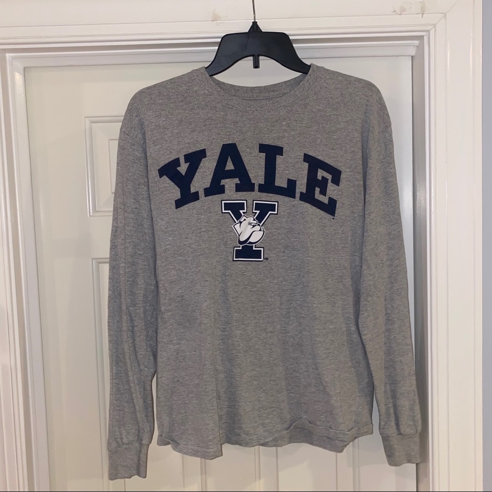 YALE college t-shirt